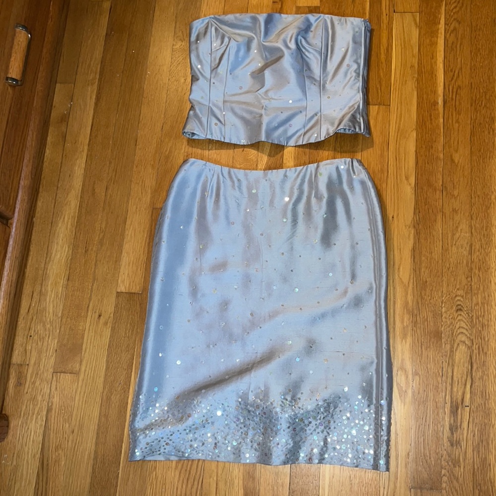 Silver silk skirt (Sz 12p) and bustier (Sz 12) with sequins NWT